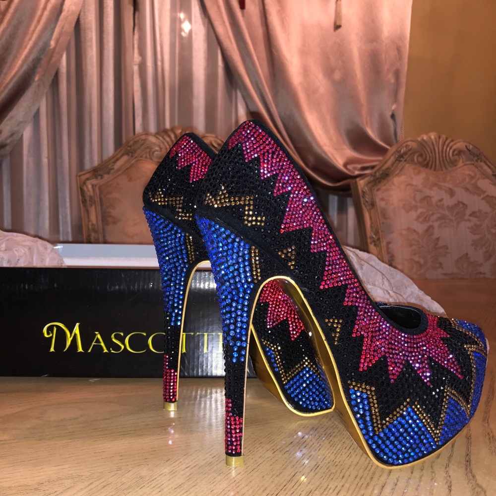 Rhinestone Platform Pumps